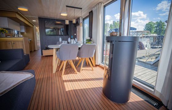 Houseboat WOMA D13
