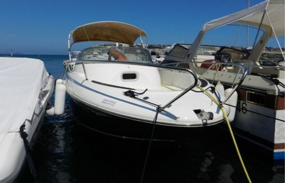 Motorboat Jeanneau Cap camarat 6,25 wa 130hp