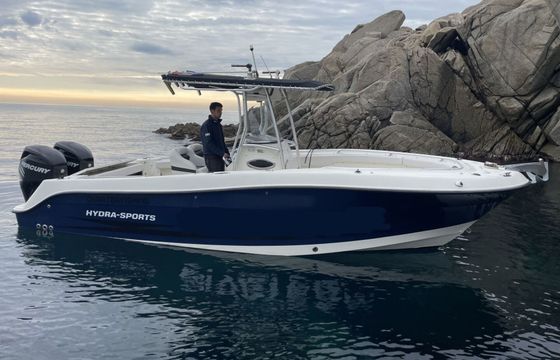 Motorboat Hydra Sports vector 2500cc 400hp