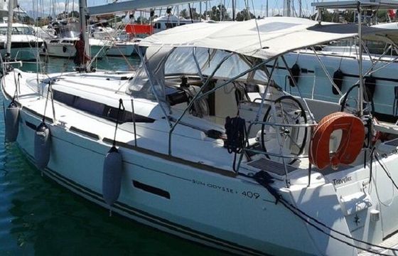 Sailboat JEANNEAU SUN ODYSSEY 409 12.34m