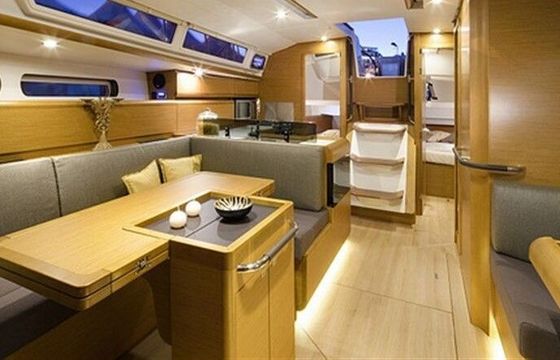 Sailboat JEANNEAU SUN ODYSSEY 409 12.34m