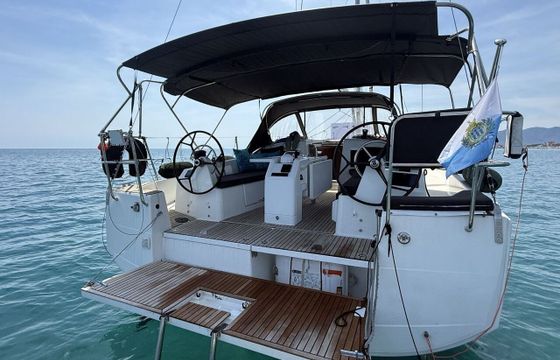 Sailboat Jeanneau Sun Odyssey 410 12m