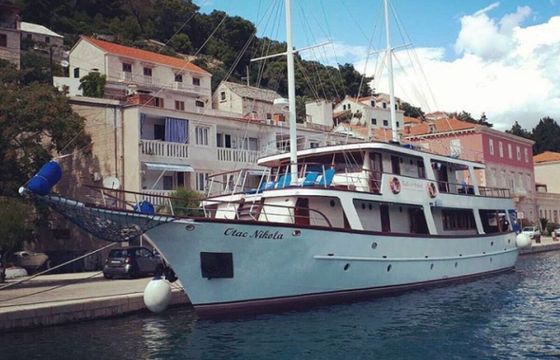 Sailing yacht OTAC NIKOLA Mini cruiser 28m