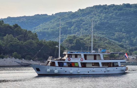Sailing yacht OTAC NIKOLA Mini cruiser 28m