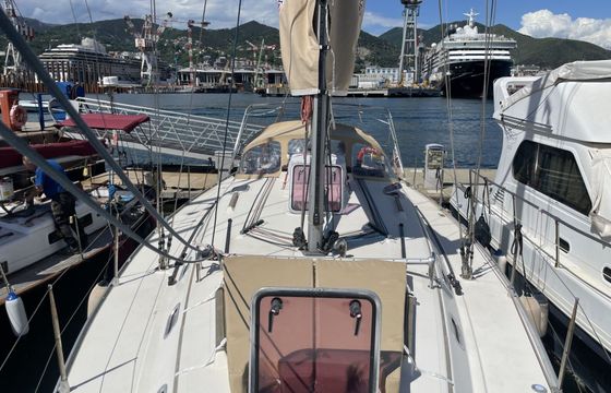 Sailboat Hanse 411 12.3m