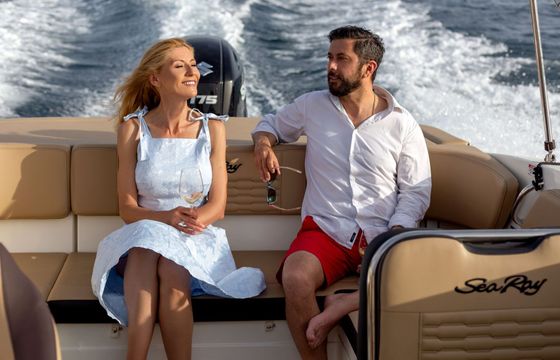 Motorboat Sea Ray 210 Spx 175hp
