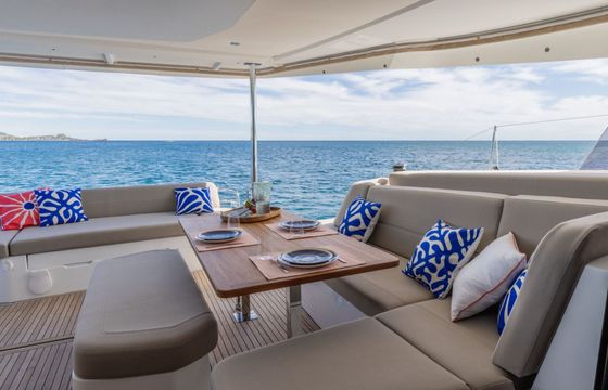Catamaran Fountaine Pajot FP 44 14m