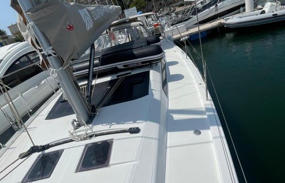 Sailboat 3 DUFOUR 430 (3D/2C/0P) - CH 13m