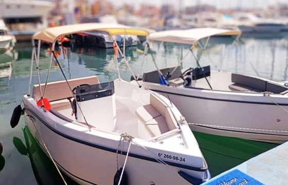 Boat without licence  Silver Yachts 555 15hp