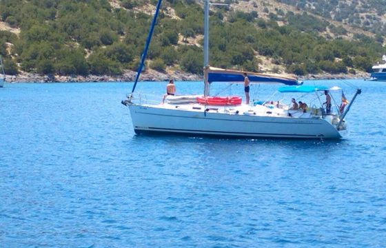 Sailboat BENETEAU CYCLADES 43.4 13.26m
