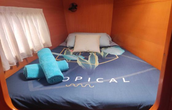 Catamaran Lagoon 380 S2 12m
