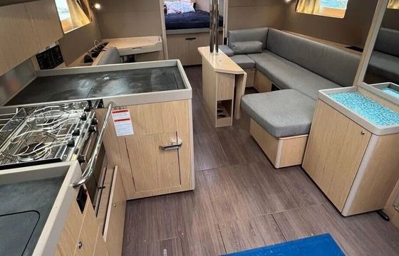 Sailboat Beneteau Oceanis 41.1 13m