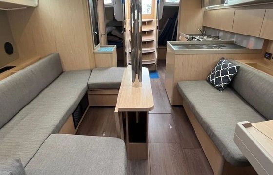 Sailboat Beneteau Oceanis 41.1 13m