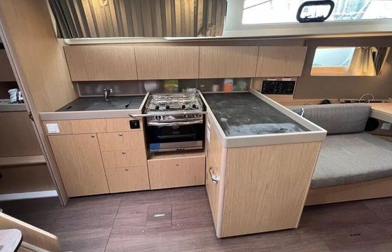 Sailboat Beneteau Oceanis 41.1 13m