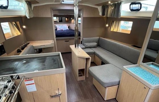 Sailboat Beneteau Oceanis 41.1 13m