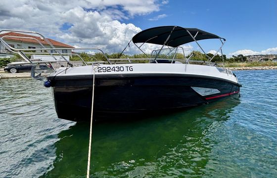 Motorboat Arrow Abaris 23 300hp