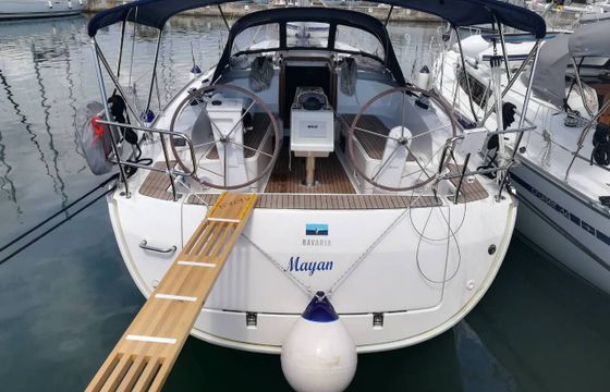 Sailboat BAVARIA CRUISER 37 11.3m