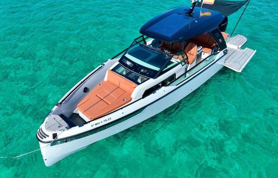 Motorboat saxdor 320 GTO 300hp