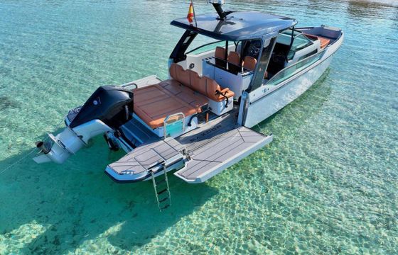 Motorboat saxdor 320 GTO 300hp