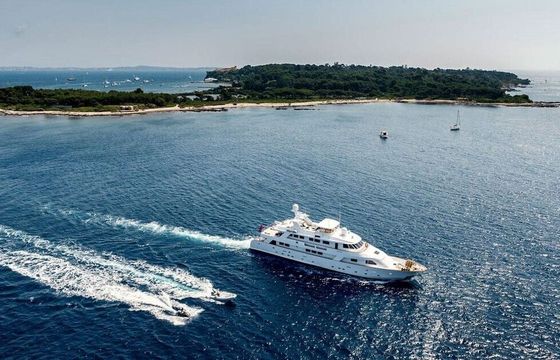 Motor yacht Rossato 130 1850hp