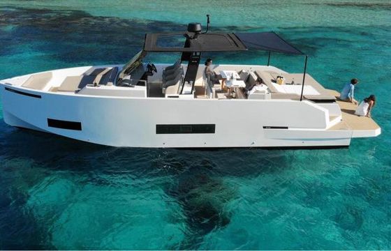 Motorboat De Antonio 42 600hp