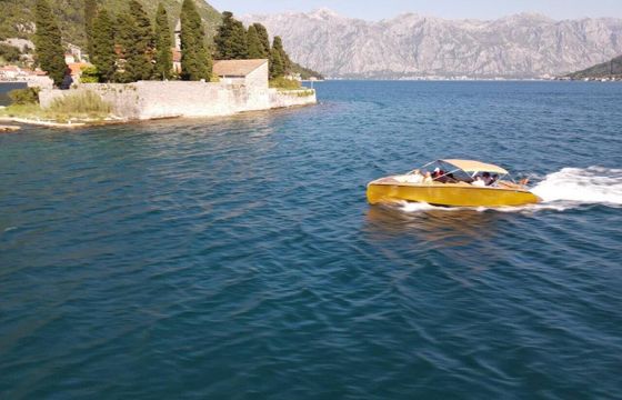 Motorboat Local manufacturer Motorboat 320hp