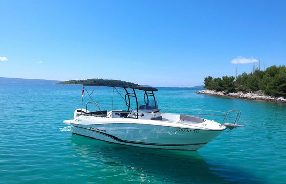 Motorboat Jeanneau Cap camarat 7.5 CC 250hp