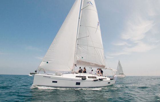 Sailboat Hanse Hanse 388 11.4m