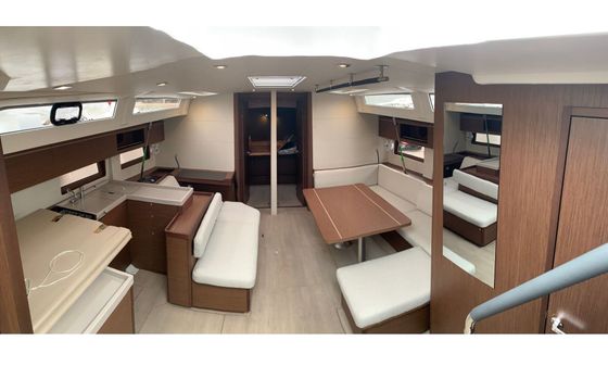 Sailboat Beneteau Oceanis 51.1 15.94m