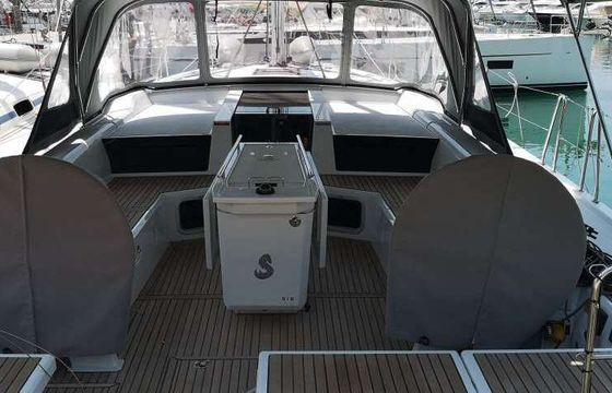 Sailboat Beneteau Oceanis 51.1 15.94m