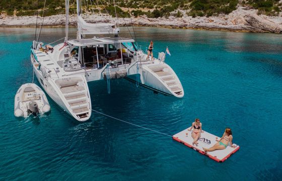 Catamaran Lagoon 570 17.4m