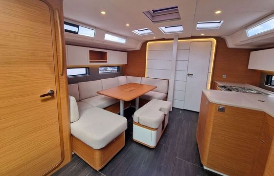 Sailboat Dufour 41 12.75m