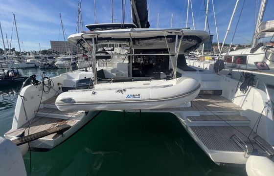 Catamaran Lagoon-Bénéteau Lagoon 42 - 4 + 2 cab. 12m