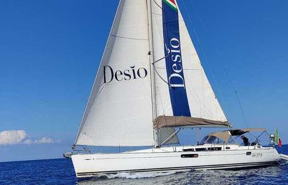 Sailboat Jeanneau Sun Odyssey 49 i 15m