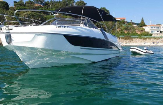 Motorboat Beneteau Flyer sundeck 8.8 400hp