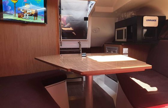 Motorboat Beneteau Flyer sundeck 8.8 400hp