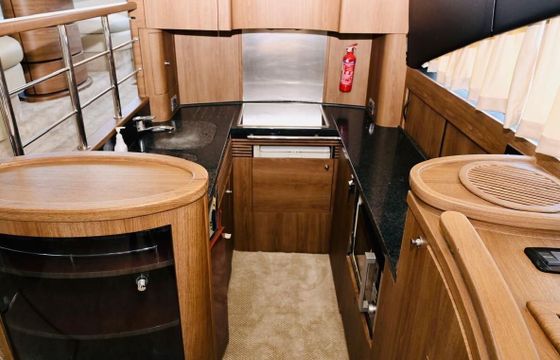 Motor yacht Fairline 65 1150hp