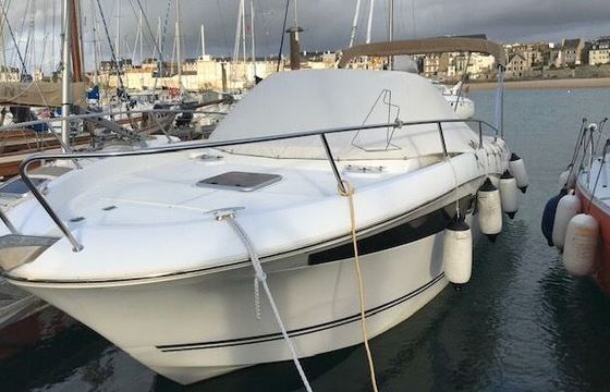 Motorboat Jeanneau Cap Camarat 8.5 Wa
