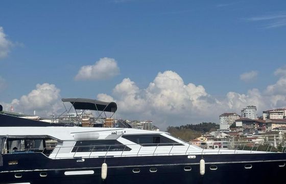 Motor yacht Costom made 2000