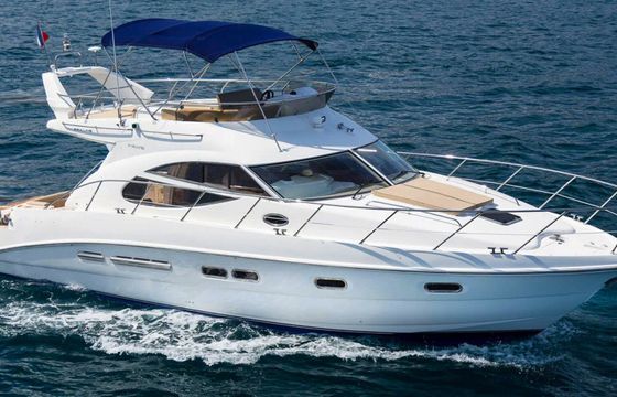 Motorboat SEALINE F 425 870hp