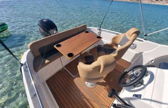 Motorboat Femis Aqua  Sport 130hp