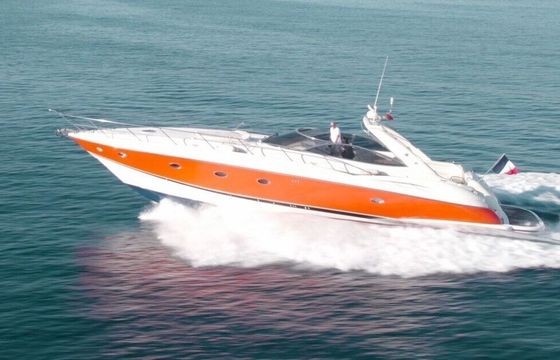 Motorboat Sunseeker 56 predator 800hp