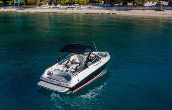Motorboat Rinker 296 Captiva 220hp