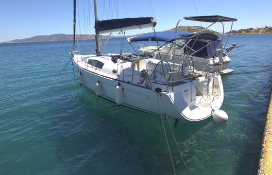 Sailboat Beneteau Oceanis 43 13m