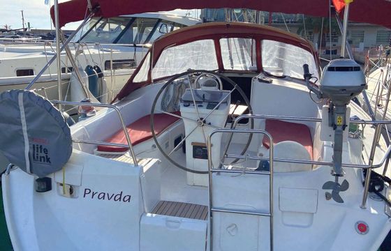 Sailboat Beneteau Oceanis 361 Clipper 10.8m