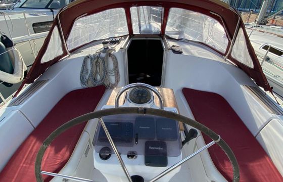 Sailboat Beneteau Oceanis 361 Clipper 10.8m