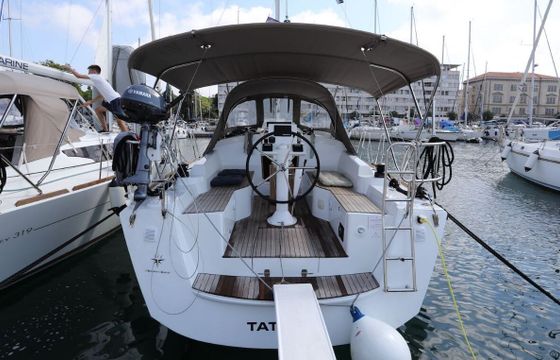 Sailboat Jeanneau Sun Odyssey 319 9.99m