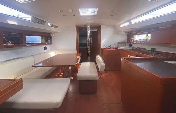 Sailboat Beneteau Oceanis 48 14m