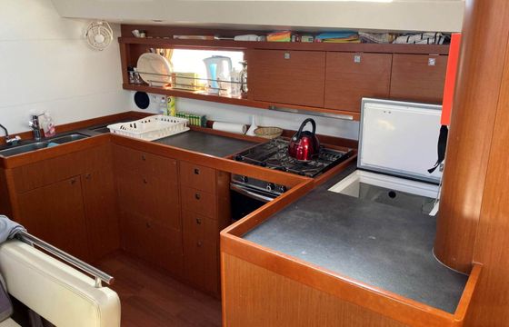 Sailboat Beneteau Oceanis 48 14m