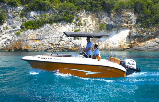 Motorboat Nireus Elegance Brand New 2025 115hp